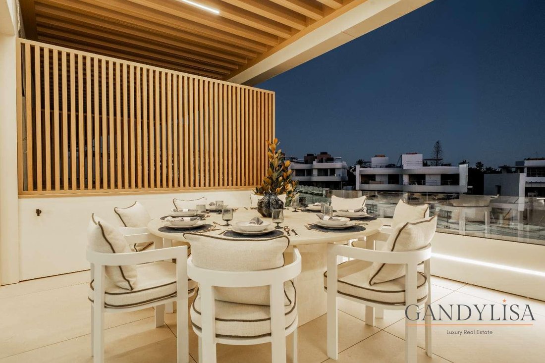 Apartment in Marbella, Andalusia, Spain 2 - 17454731