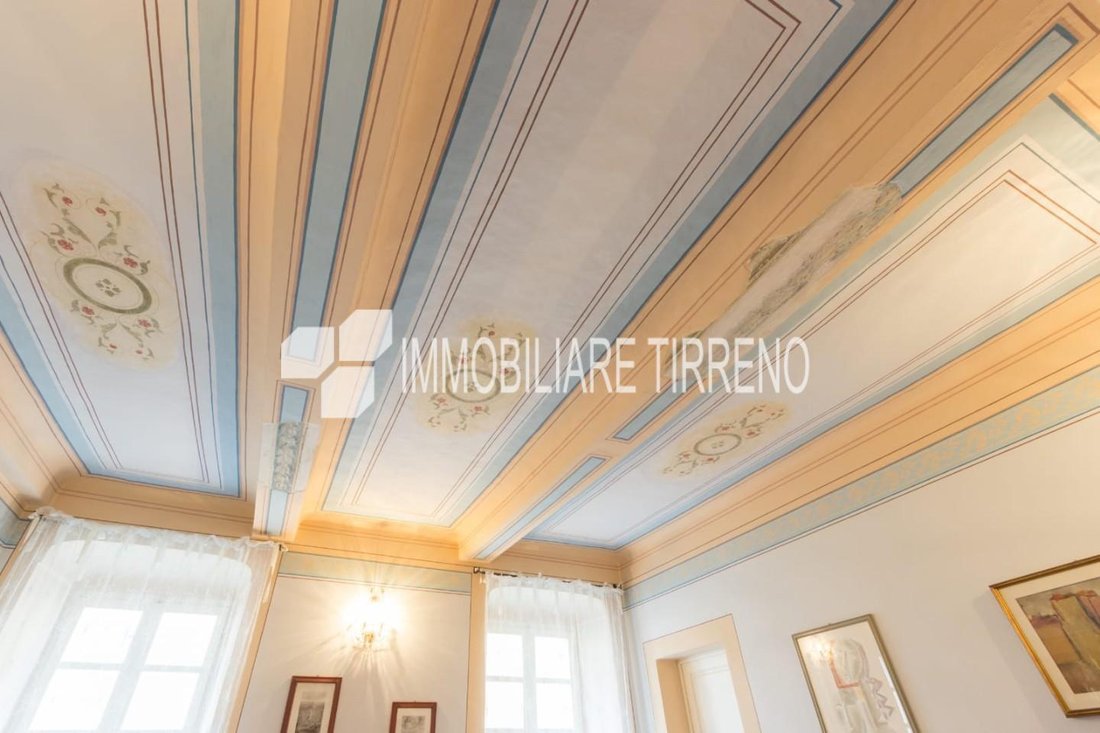 Villa in Center, Massa, Italy 2 - 14008553