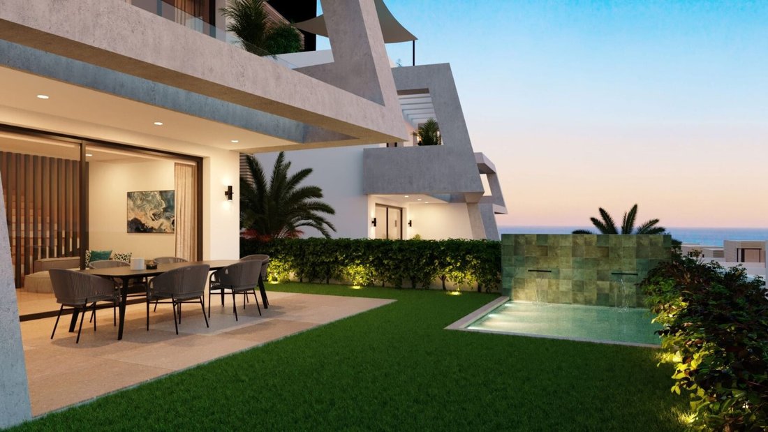 Townhouse in Elviria-Cabopino, Marbella, Spain 3 - 17453308