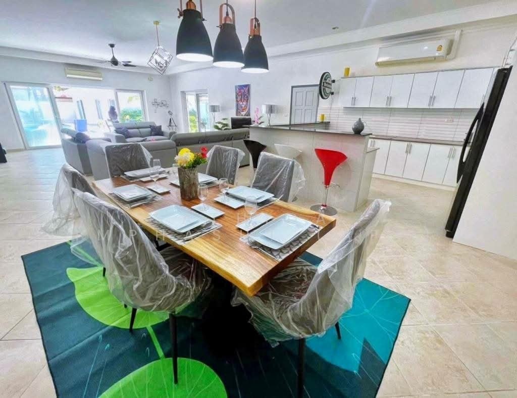 Villa in Pattaya City, Chon Buri, Thailand 4 - 17452406