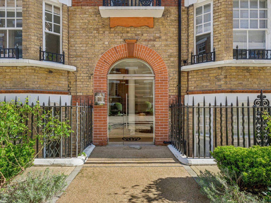 Apartment in Brompton, Kensington And Chelsea, England 4 - 17454979