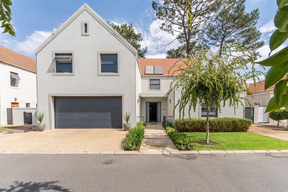 House in Boschenmeer Golf Estate, Western Cape, South Africa 1 - 17454900