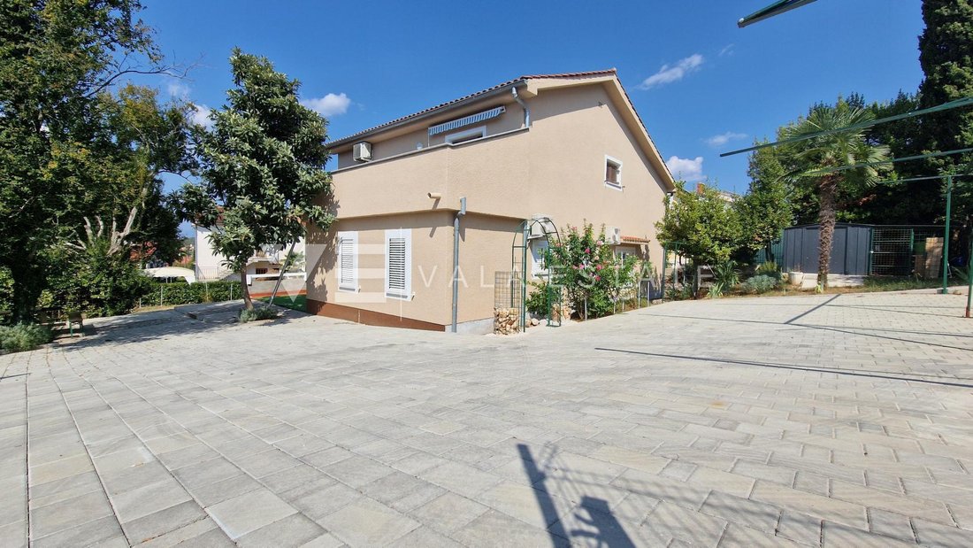 House in Malinska, Primorje-Gorski Kotar County, Croatia 2 - 17454498