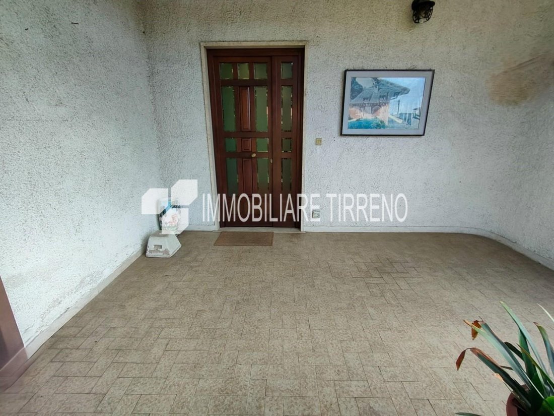 Villa in Ronchi, Massa, Italy 3 - 14321623