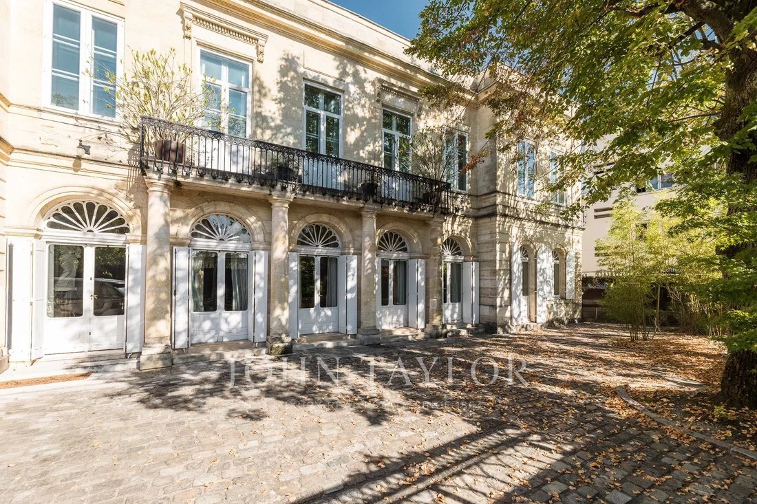 Estate in Caudéran-Barrière Judaïque, Bordeaux, France 2 - 16413443