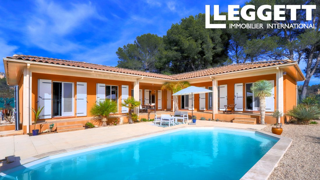 House in Lauris, Provence-Alpes-Côte d'Azur, France 2 - 17461259