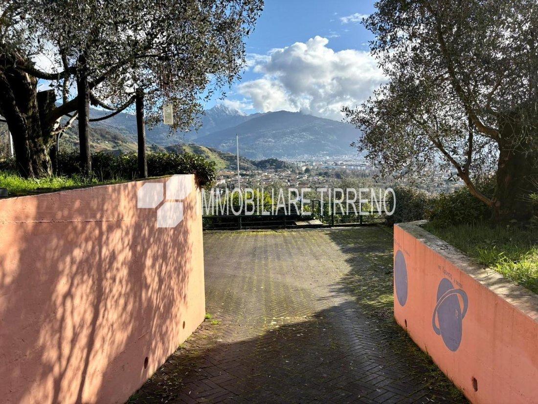 Villa in Romagnano, Massa, Tuscany 2 - 17294172