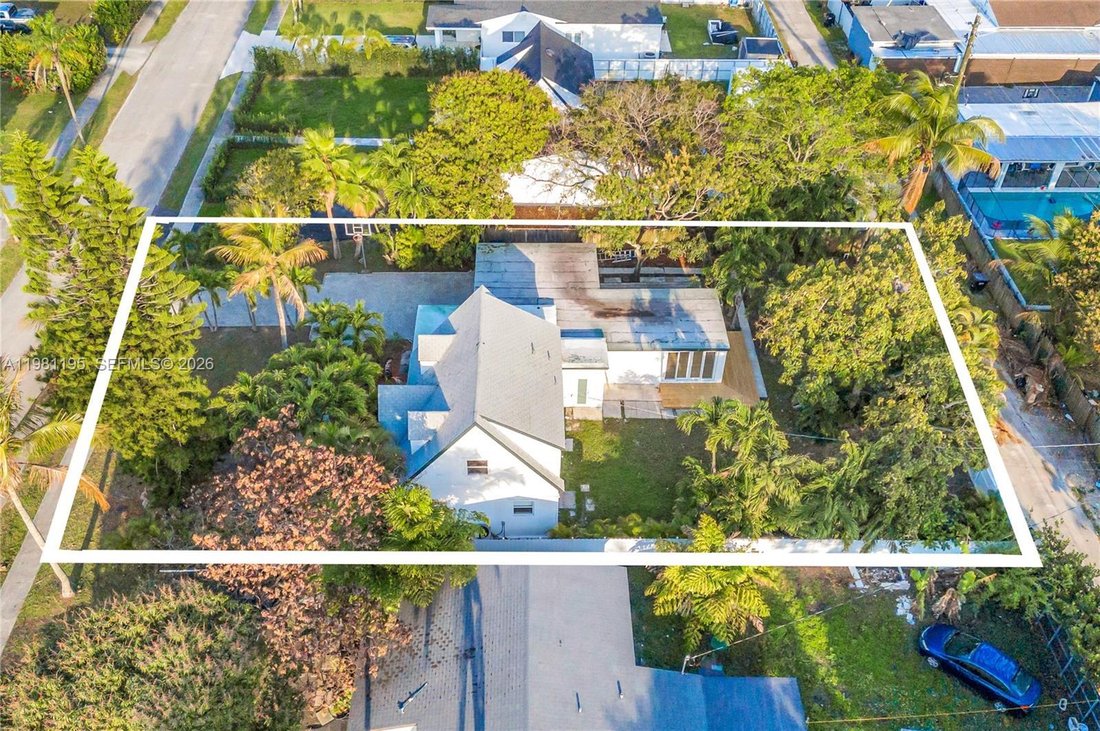 House in Miami, Florida, United States 1 - 17459152
