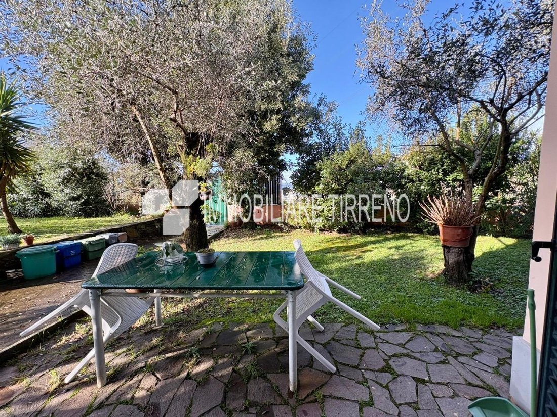 Villa in Romagnano, Massa, Tuscany 4 - 17294172