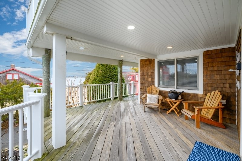 House in Ship Bottom, New Jersey, United States 3 - 17385622