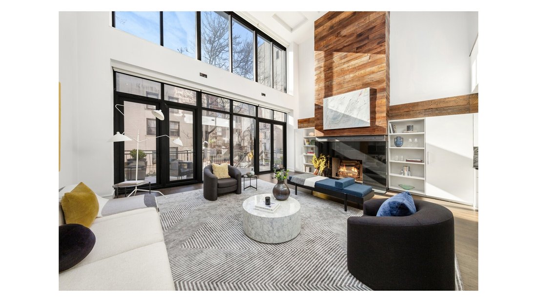 House in New York, New York, United States 2 - 16925531