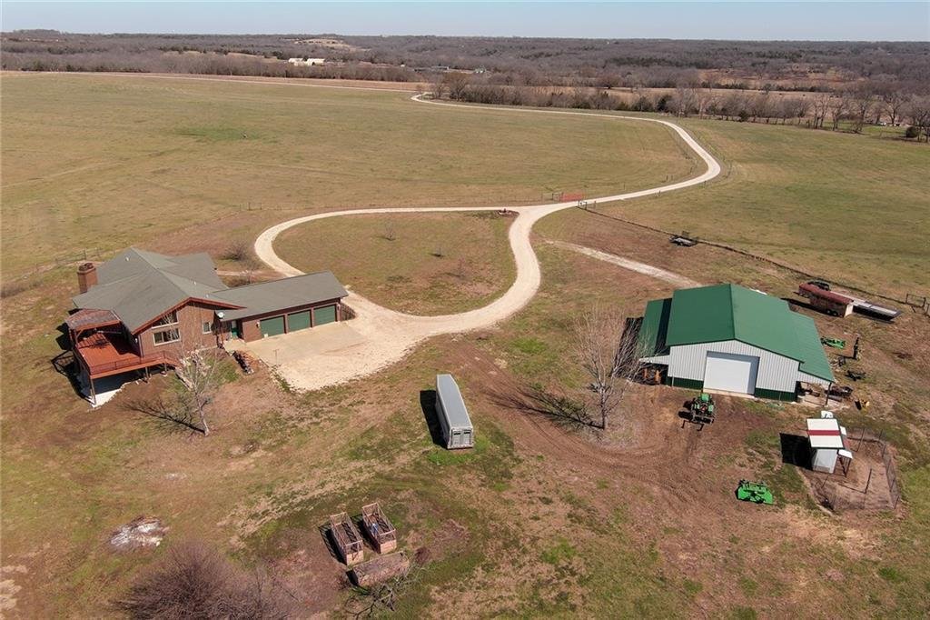 House in Paola, Kansas, United States 2 - 17456695