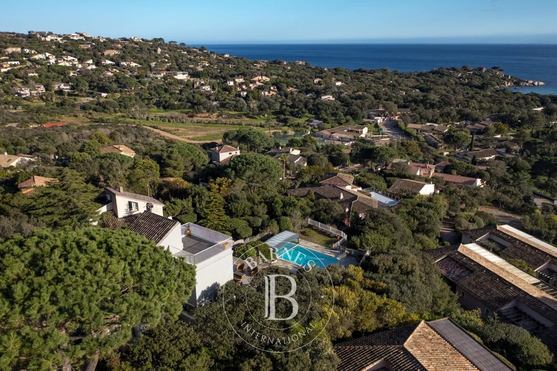Villa in Porto-Vecchio, Corsica, France 2 - 17451353