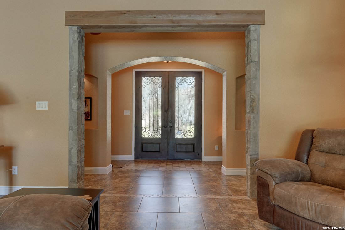 House in Floresville, Texas, United States 4 - 17460085