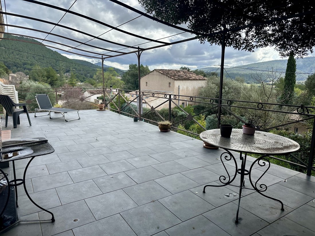House in Cuges-les-Pins, Provence-Alpes-Côte d'Azur, France 4 - 17454263