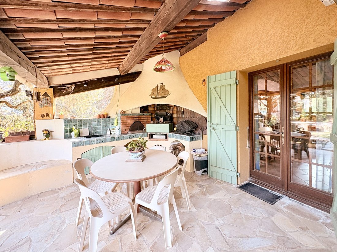Villa in Partie Nord-Ferrieres-Cadenades-Rouviere, Le Muy, France 1 - 17456441