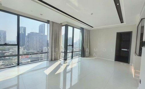 Condo in Watthana, Krung Thep Maha Nakhon, Thailand 1