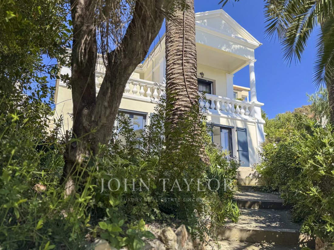 Villa in Bandol, Provence-Alpes-Côte d'Azur, France 4 - 17459242