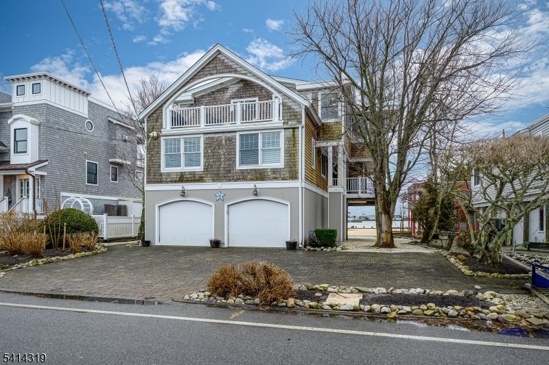 House in Ship Bottom, New Jersey, United States 1 - 17385622