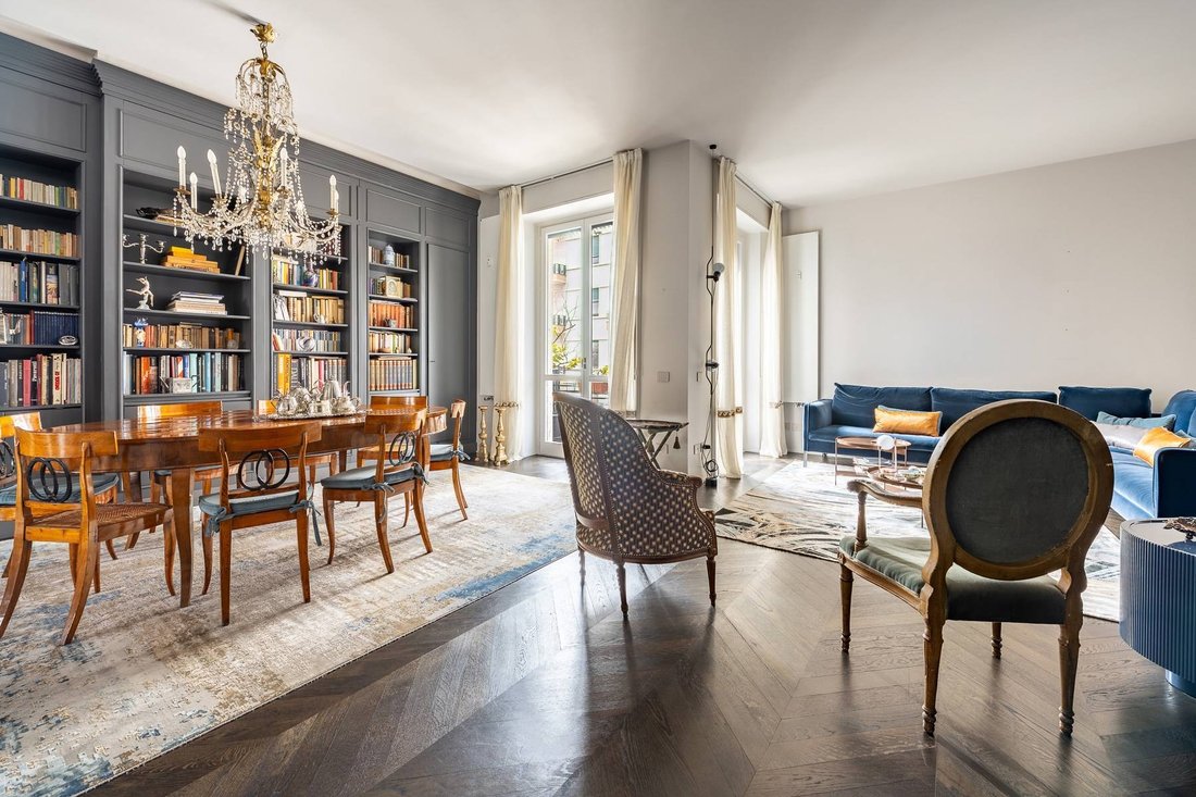 Apartment in Porta Venezia - Repubblica, Milan, Italy 1 - 17458223