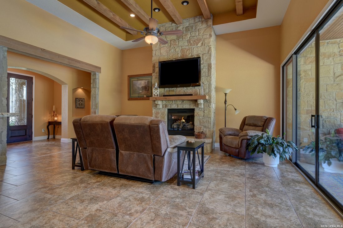 House in Floresville, Texas, United States 5 - 17460085
