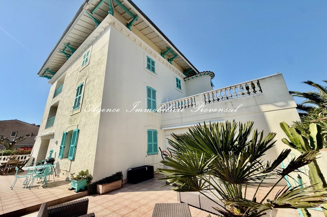 Apartment in Ville-Les Saquedes-Le Bouillonnet, Sainte-Maxime, France 1 - 17451487