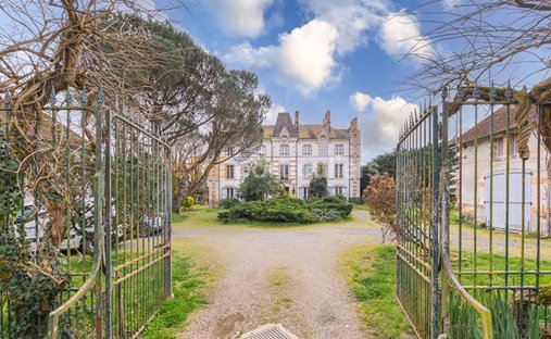 Villa a Commequiers, Paesi della Loira, Francia 1