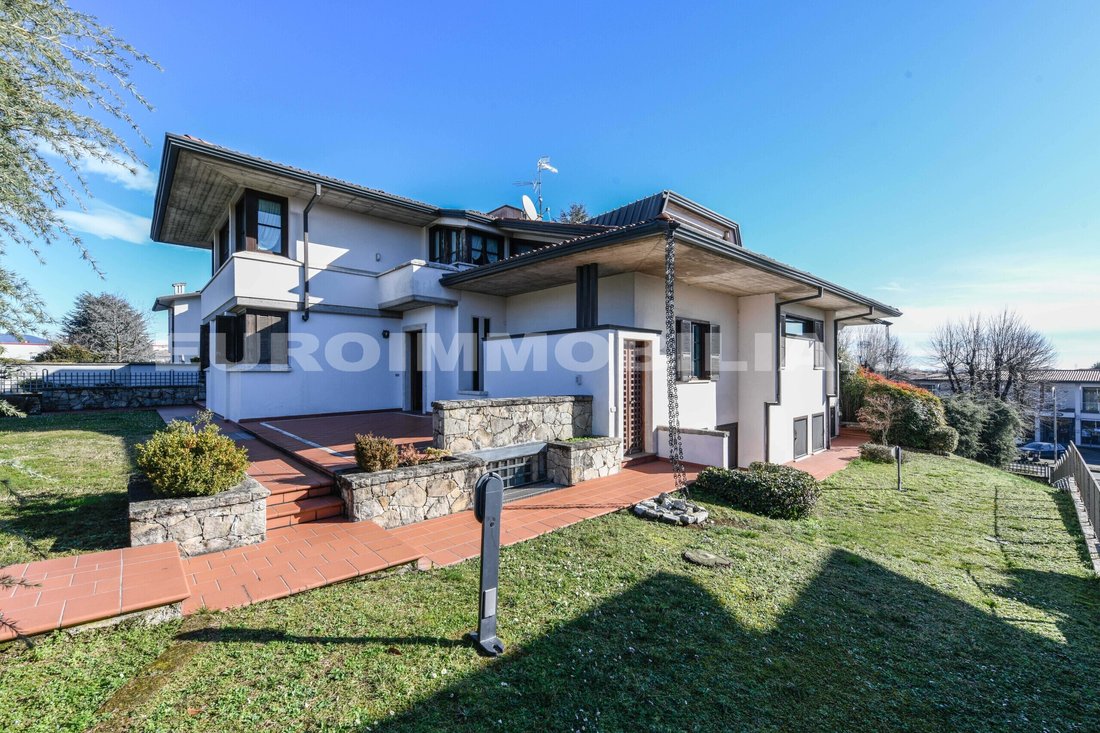 Villa in Rovato, Lombardy, Italy 2 - 17458944