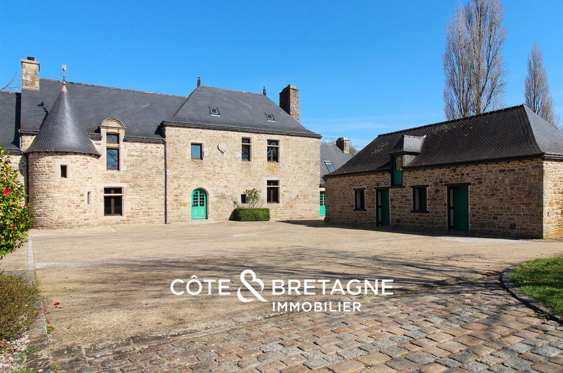 Castello a Bourbriac, Bretagna, Francia 3 - 17438931