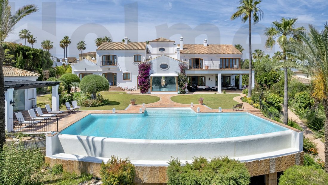 Villa in Sotogrande, San Roque, Andalusia 1 - 17458862