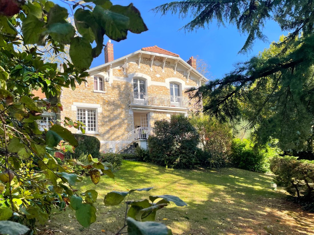 House in Centre Montmorency, Montmorency, France 1 - 17460284