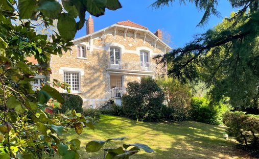 House in Centre Montmorency, Montmorency, France 1