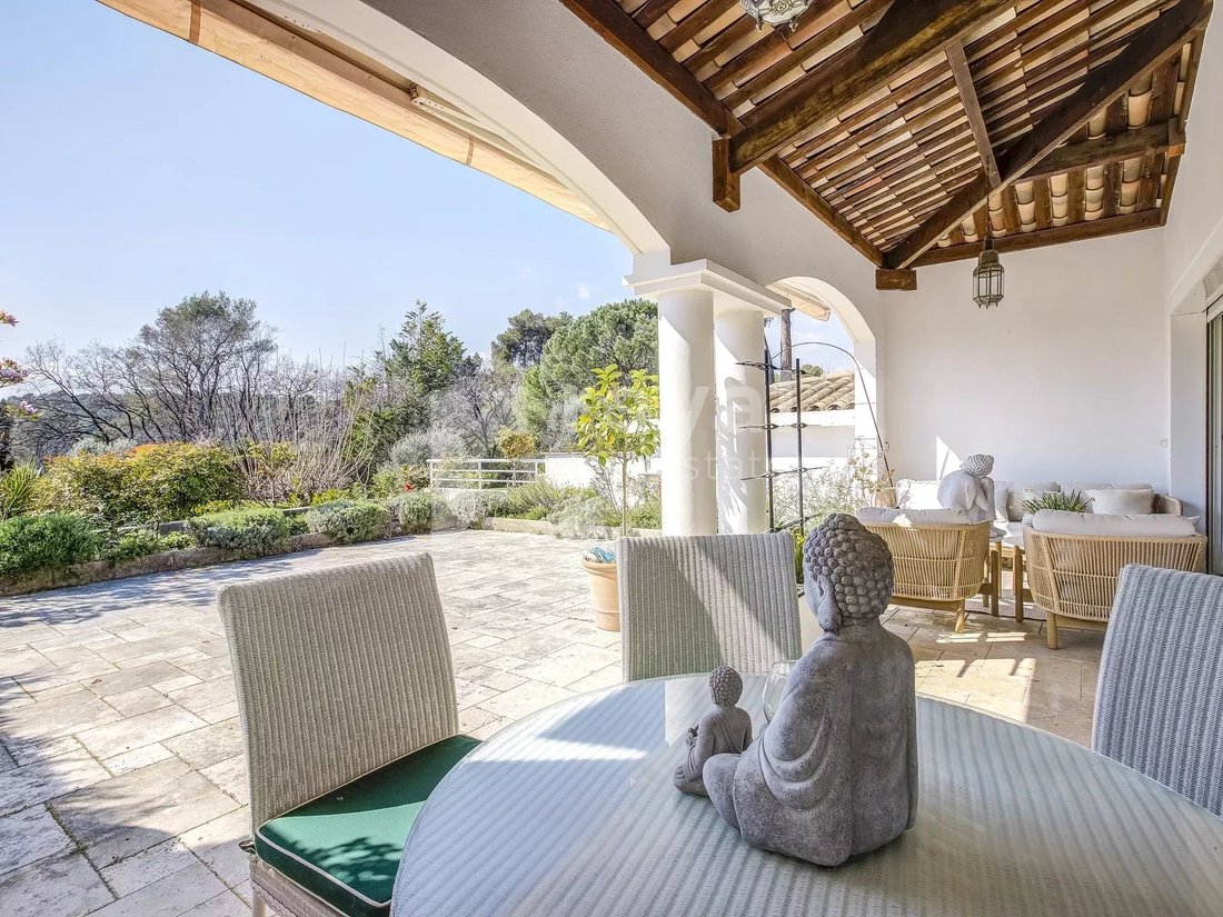 Villa en Mougins, Provenza-Alpes-Costa Azul, Francia 2 - 17451215