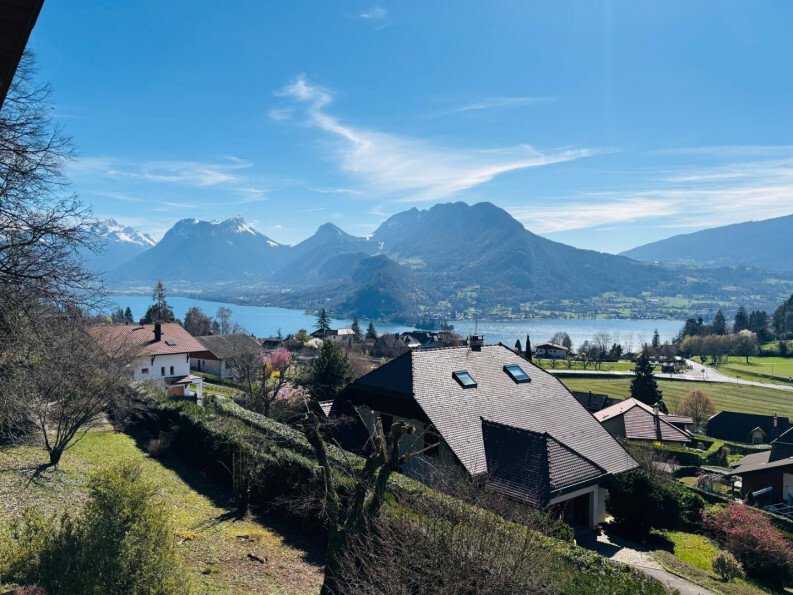 Estate in Talloires, Talloires-Montmin, France 1 - 17139997
