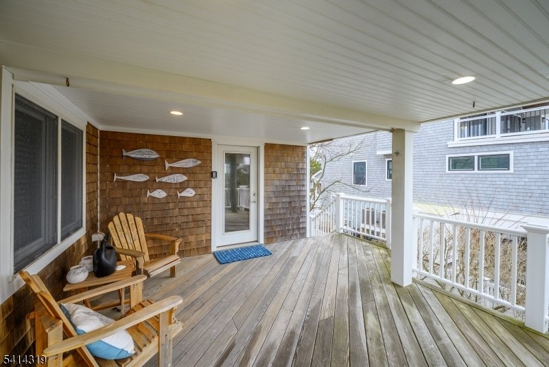 House in Ship Bottom, New Jersey, United States 2 - 17385622