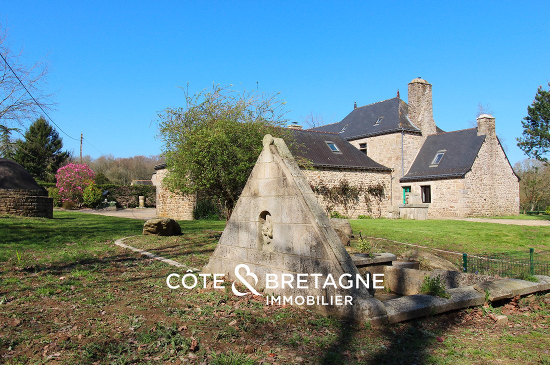 Castello a Bourbriac, Bretagna, Francia 1 - 17438931