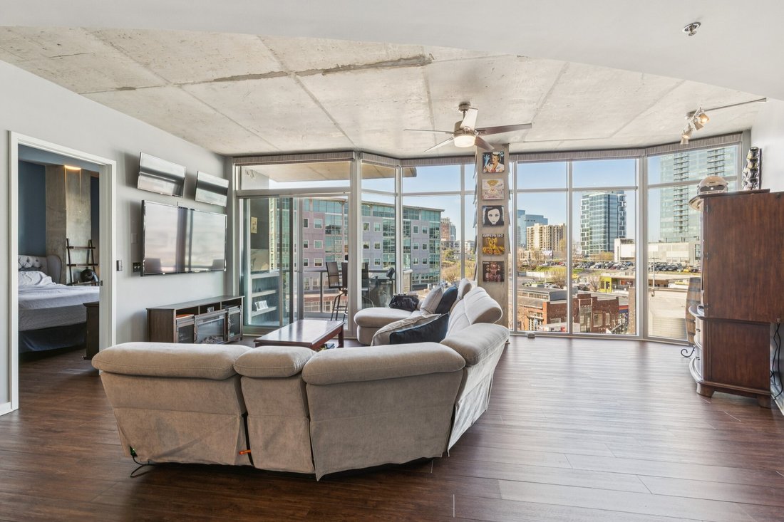 Condo in Nashville, Tennessee, United States 1 - 17454032