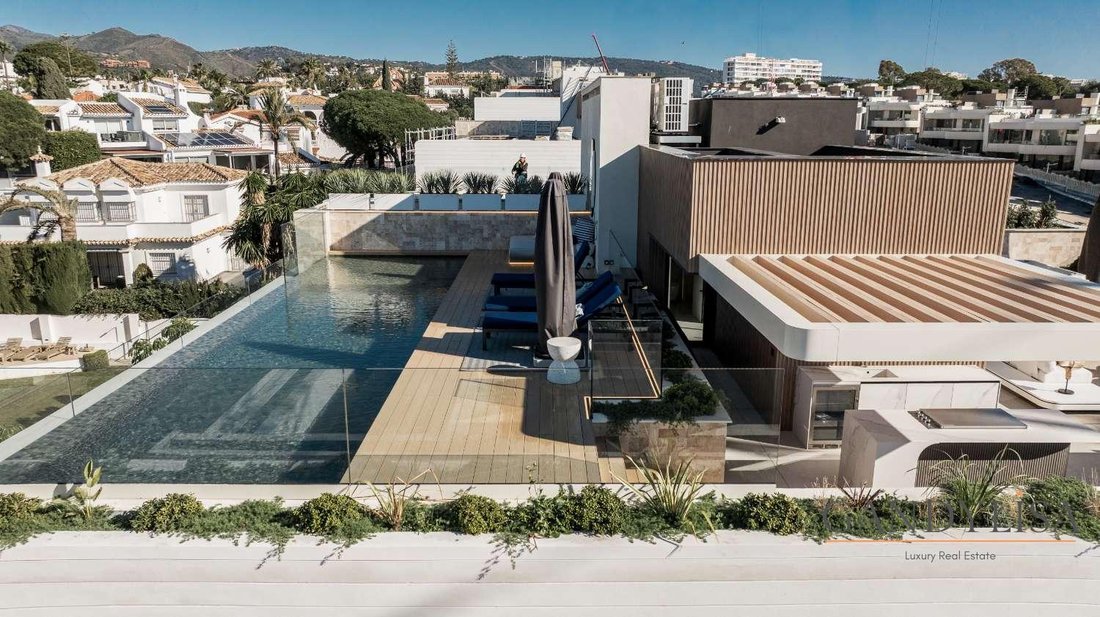 Apartment in Marbella, Andalusia, Spain 1 - 17454731