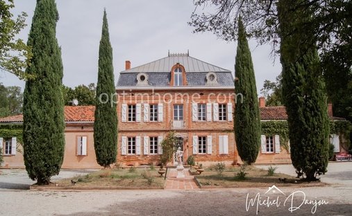 château à Toulouse, Occitanie, France 1