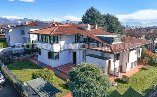 Villa a Rovato, Lombardia, Italia 1