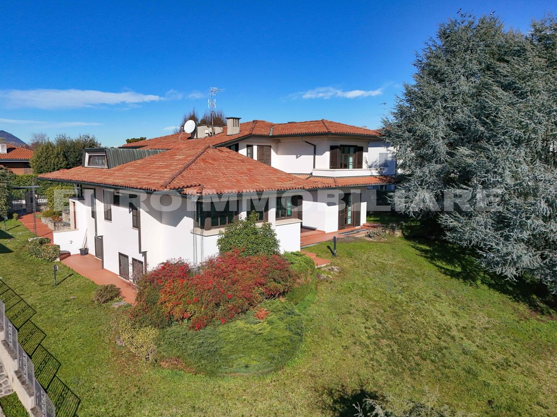 Villa in Rovato, Lombardy, Italy 5 - 17458944