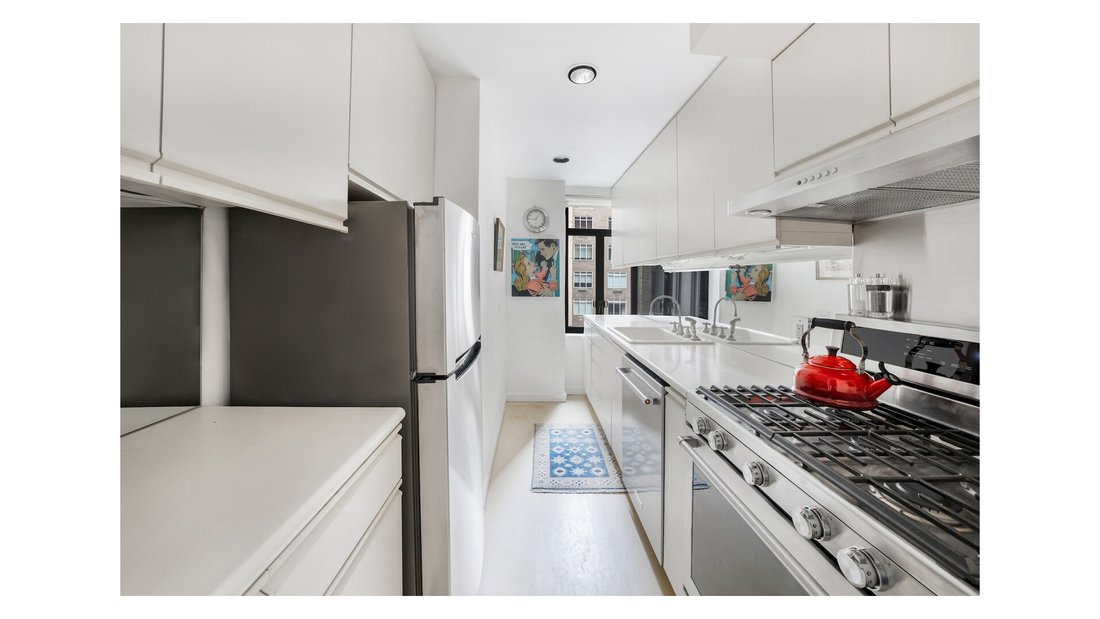 Co Op in New York, New York, United States 5 - 16933581