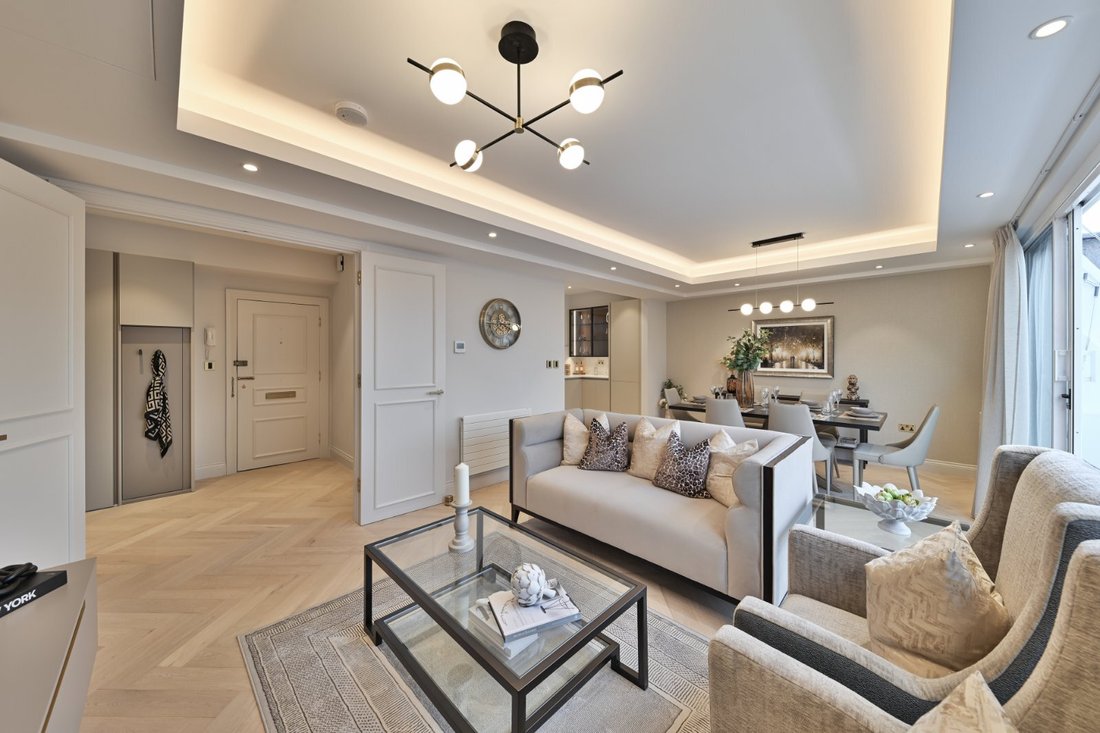 Apartment in Knightsbridge, Kensington And Chelsea, England 1 - 17450945