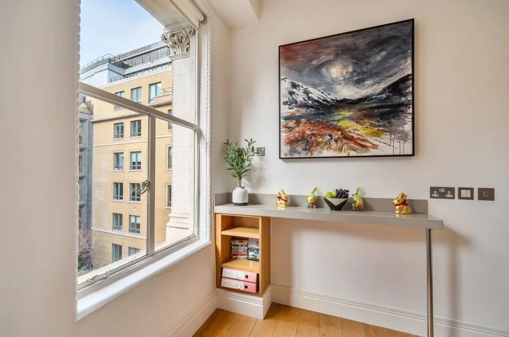 Apartment in EC2, Islington, England 4 - 17453470
