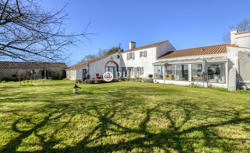 House in Sallertaine, Pays de la Loire, France 1