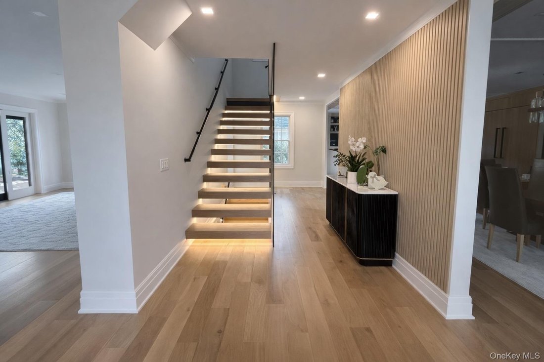 House in Huntington Station, New York, United States 5 - 17457475