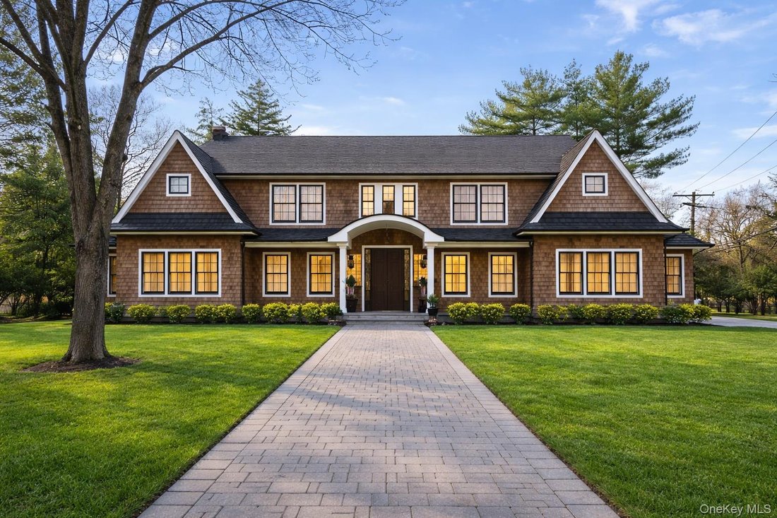 House in Huntington Station, New York, United States 3 - 17457475