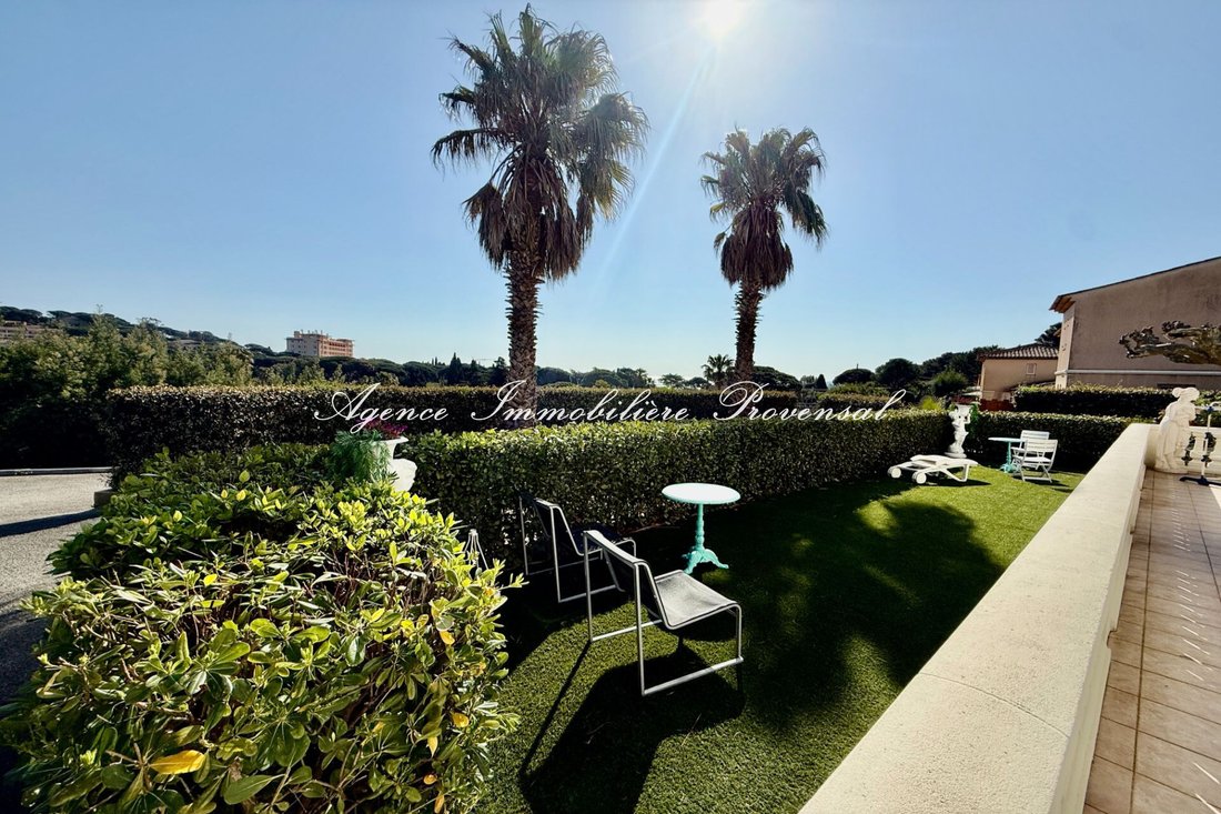 Apartment in Ville-Les Saquedes-Le Bouillonnet, Sainte-Maxime, France 4 - 17451487