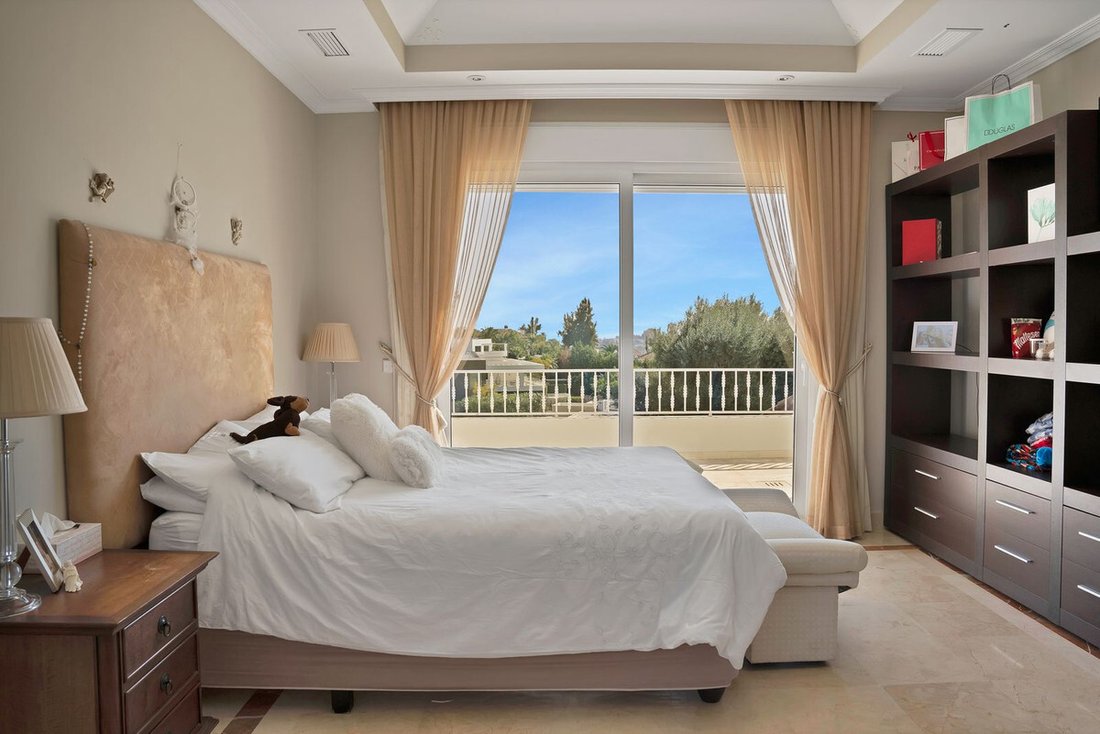 Villa in Nueva Andalucia, Marbella, Spain 5 - 17461150