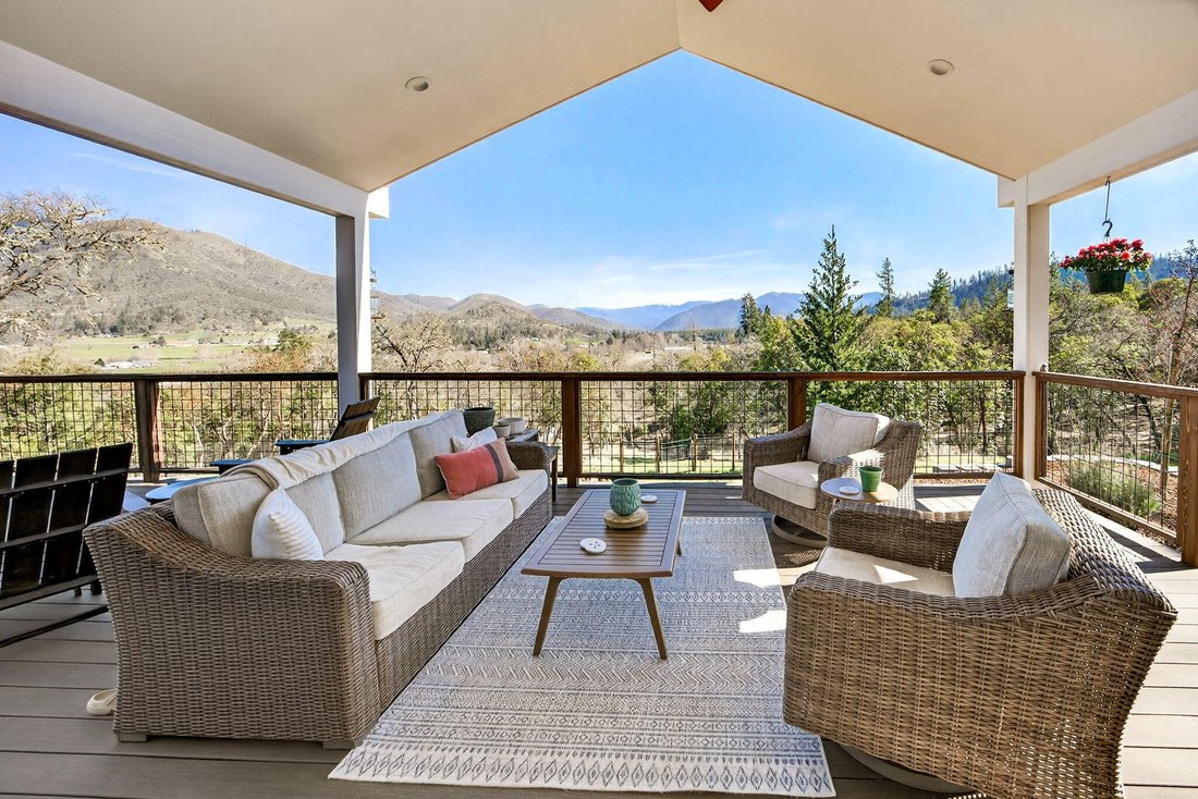 House in Applegate, Oregon, United States 1 - 17456240